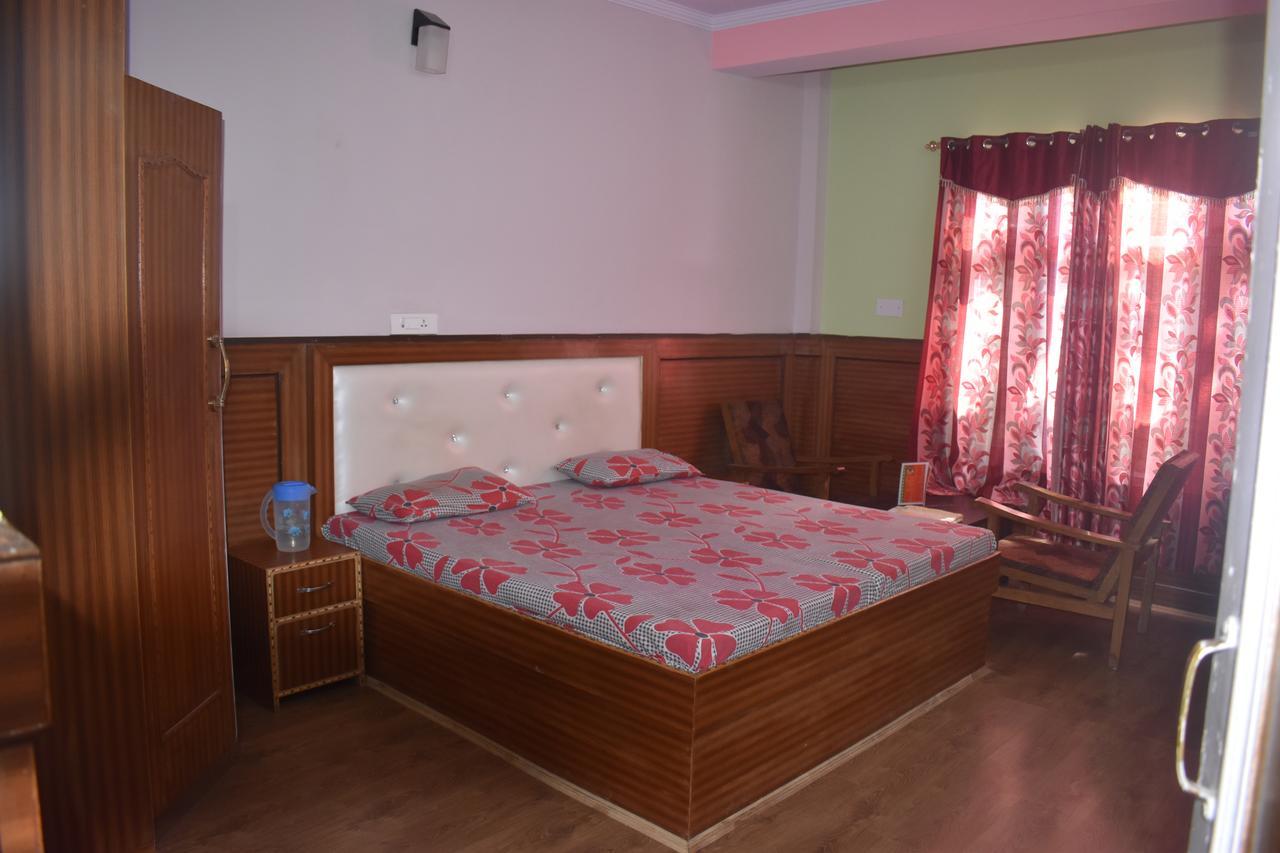Hotel Snow Flake Rāmpur Dış mekan fotoğraf