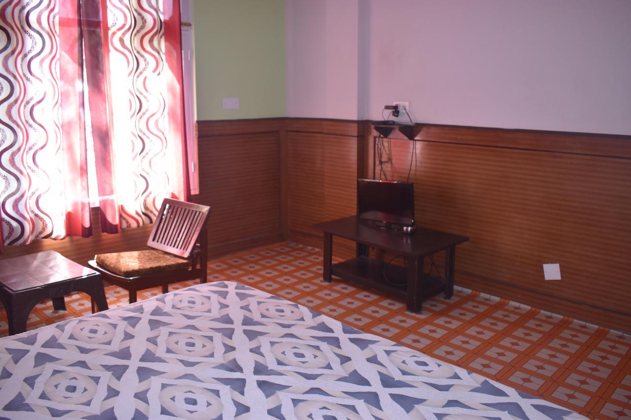Hotel Snow Flake Rāmpur Dış mekan fotoğraf