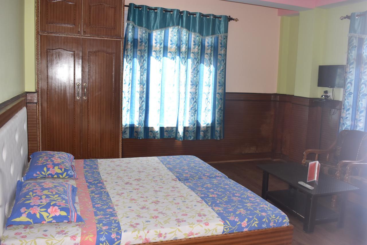 Hotel Snow Flake Rāmpur Dış mekan fotoğraf